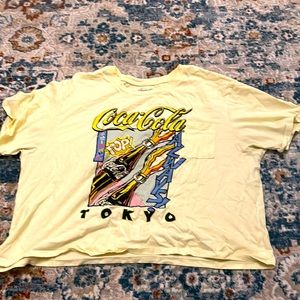 a cute yellow cropped top!